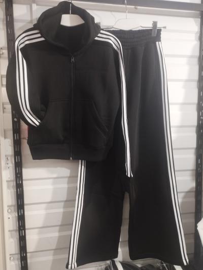 Костюм женский adidas полубатал
