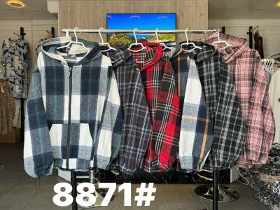 Женская рубашка-куртка в клетку, цвет микс, размер L–4XL, модель 8871